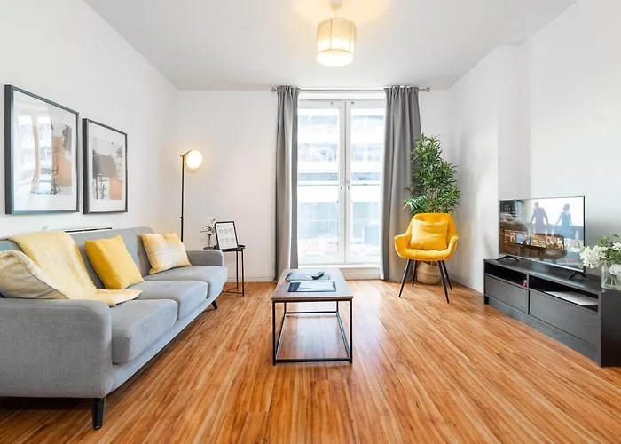 Exotic 2 Bedroom City Apartment - Free Parking